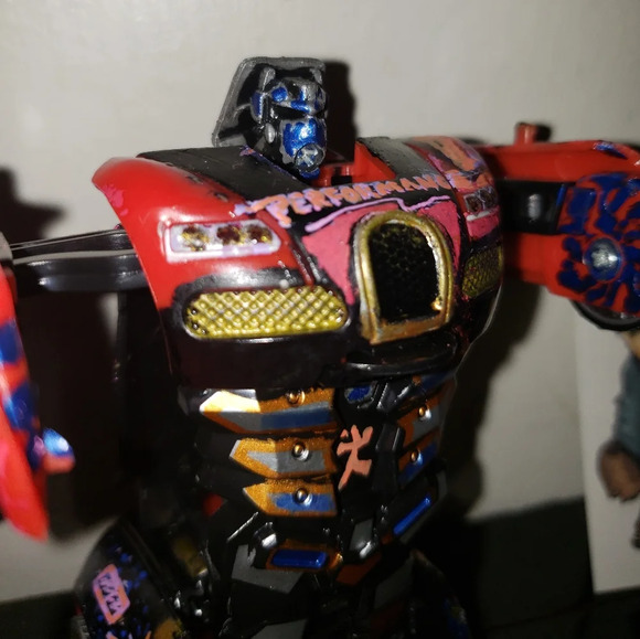 Transformer Bugatti collectible - Picture 9 of 9